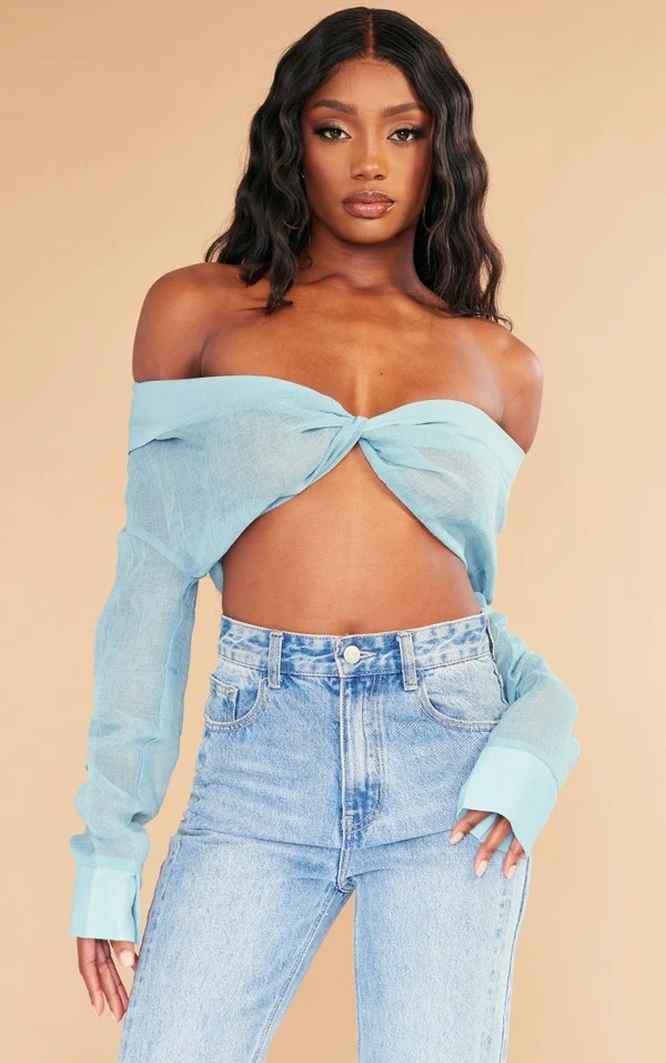 Blouse Texturée Transparente Bleue à Col Bardot