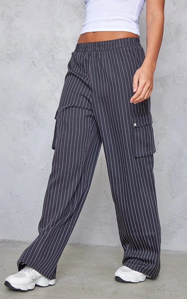 Pantalon Cargo Large Noir à Rayures Et Taille Haute – Image 2