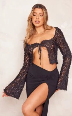 Blouse En Mousseline De Soie Noire à Volants Et Manches Flare