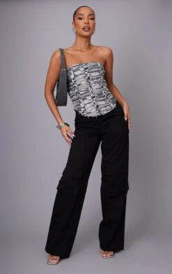 PRETTYLITTLETHING Pantalon Cargo Noir En Maille Sergée à Poches