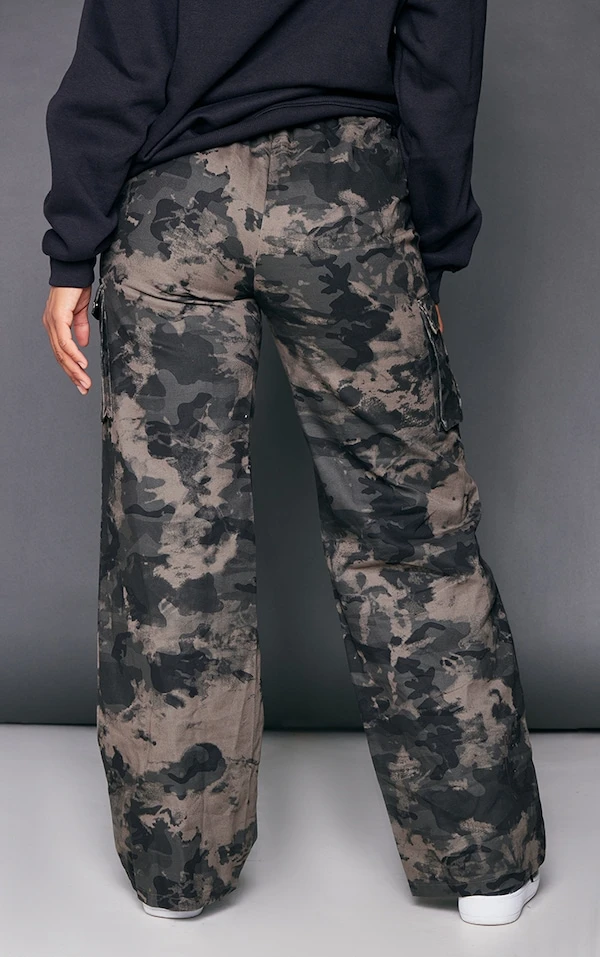 Pantalon Cargo Large Ceinturé Anthracite Imprimé Camouflage à Taille Haute – Image 3