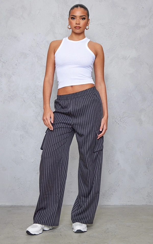 Pantalon Cargo Large Noir Ă Rayures Et Taille Haute