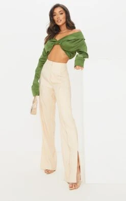 Crop Top Satiné Vert Olive à Col Bardot Torsadé Devant
