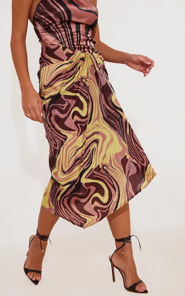 Jupe Mi-longue En Maille Café Au Lait à Devant Ouvert Drapé – Image 2