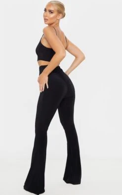 Pantalon Flare Moulant Noir Froncé Sur L'arrière