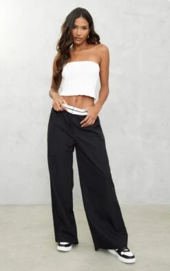 Pantalon Droit Noir à Revers Sur La Taille